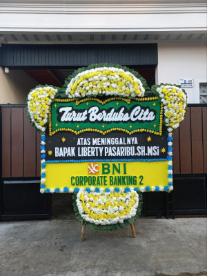 Papan Bunga Duka di Merek